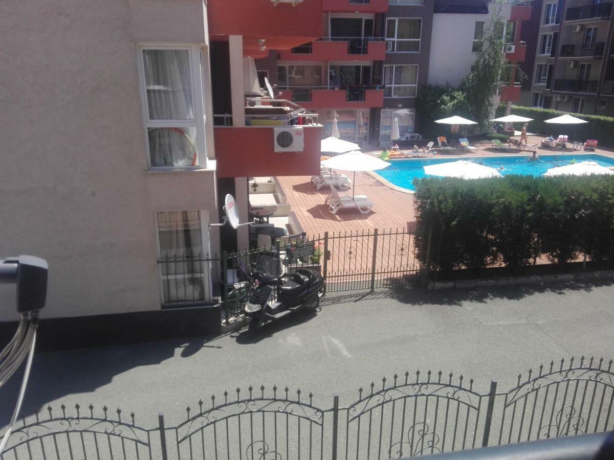 Cozy Apartment Saint Sofia Sunny Beach Exterior photo